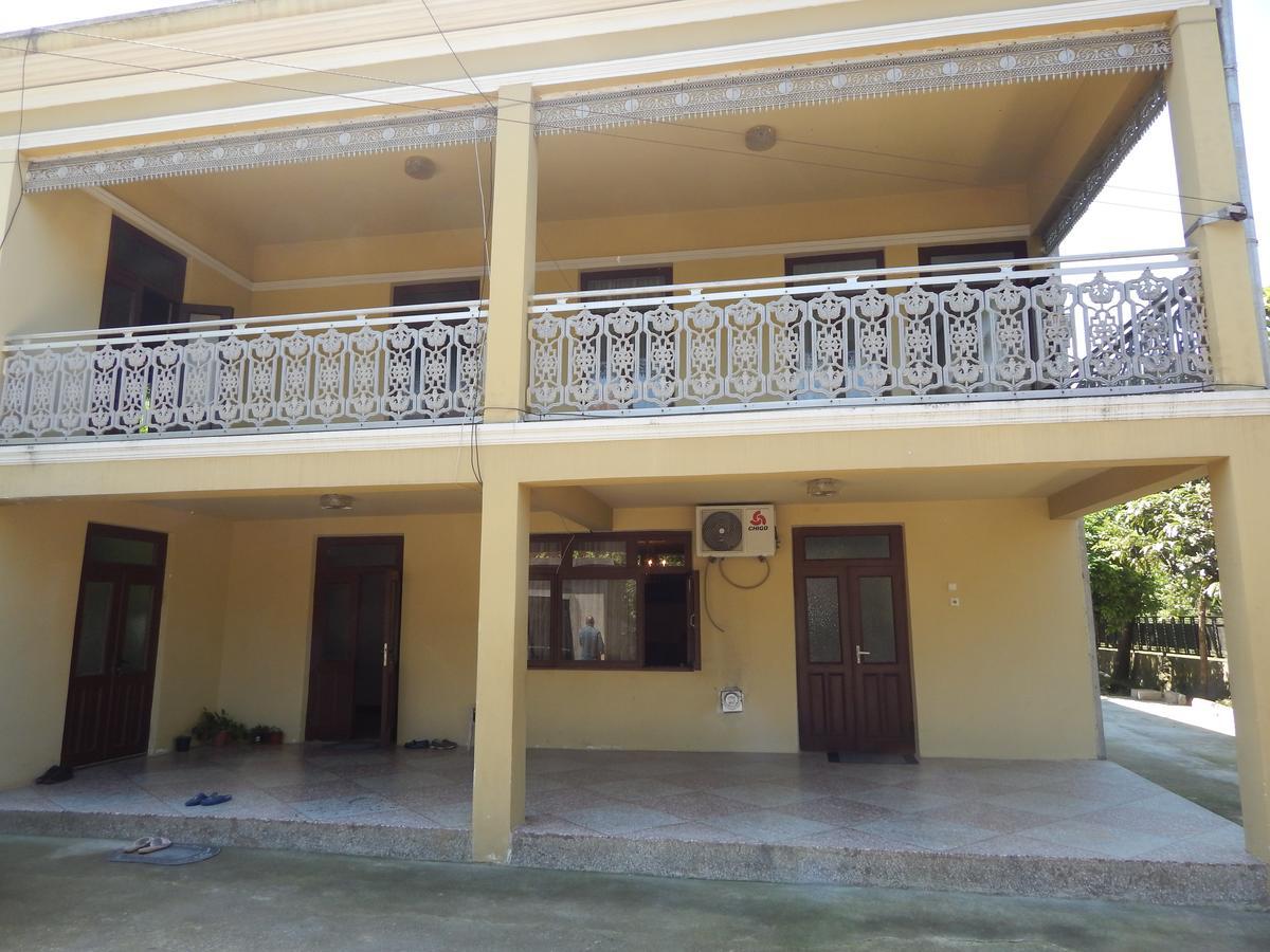 Guest House On Angisa Batumi Exteriör bild